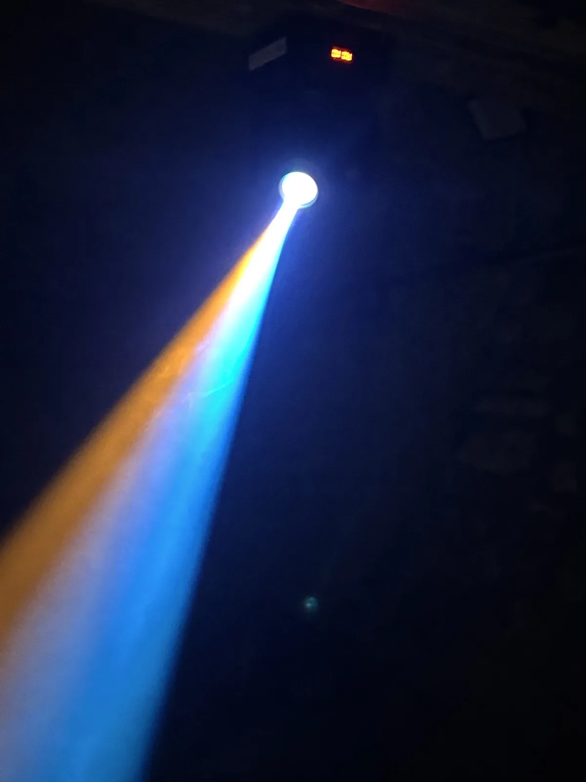 Un faisceau de lumière lors d'un événement
